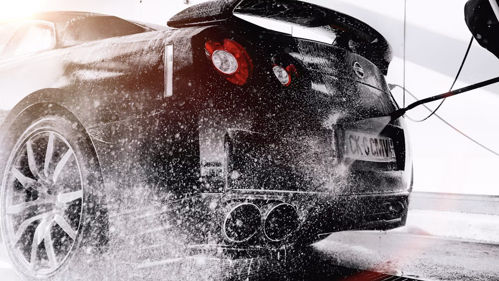 Exterior car detailing